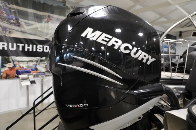 Slide: The Image of Mercury Verado engine on 2023 Barletta L25UEA boat display. - 16