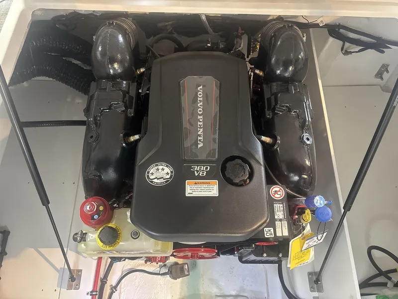 Slide: The Image of Cobalt R6 2024 - 18