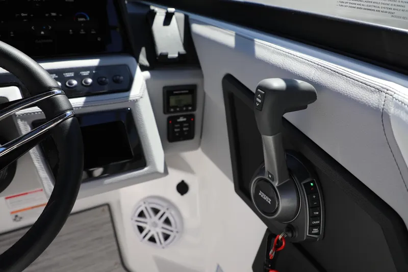 Slide: The Image of Cobalt R8 2024 - 13