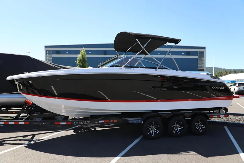 Slide: The Image of Cobalt R8 2024 - 2