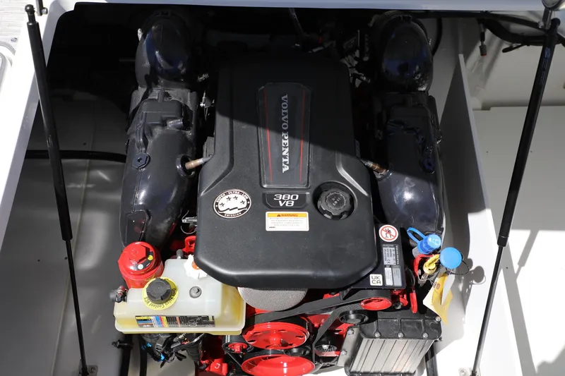 Slide: The Image of Cobalt R8 2024 - 21