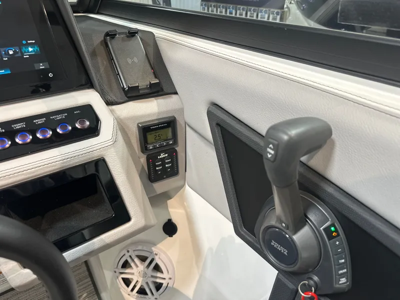 Slide: The Image of Cobalt R8 2024 - 24