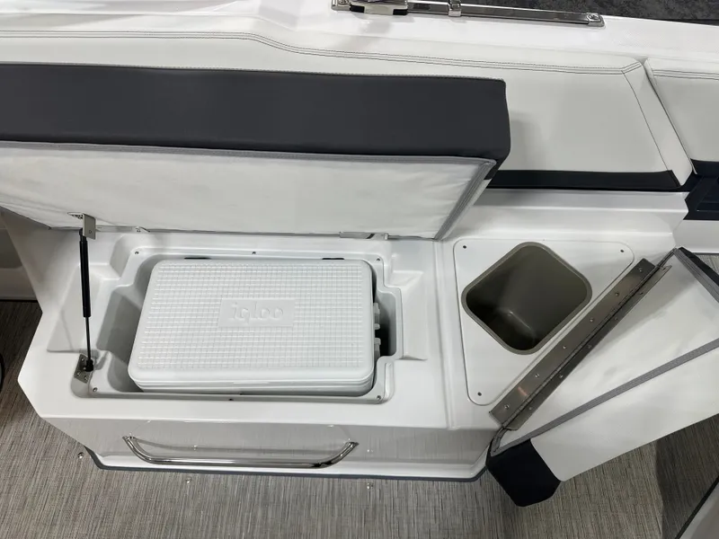 Slide: The Image of Cobalt R8 2024 - 25