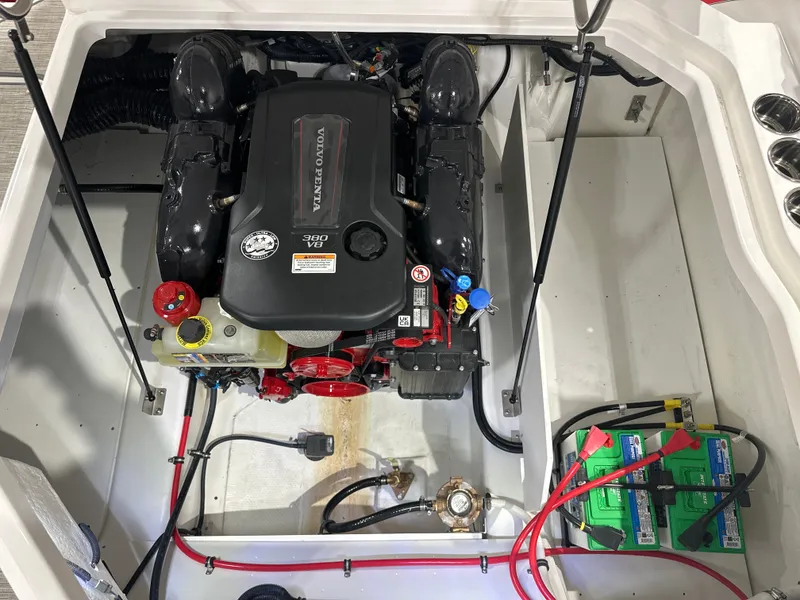 Slide: The Image of Cobalt R8 2024 - 27