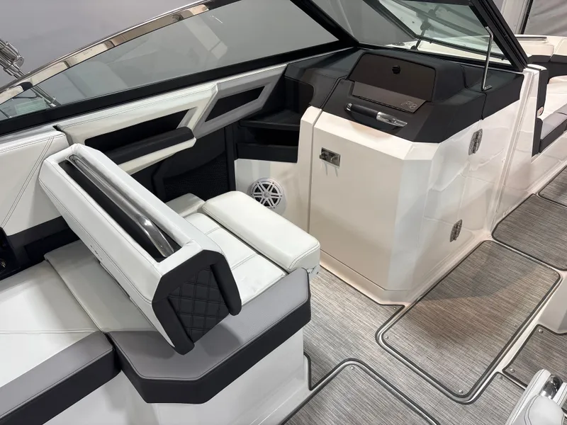 Slide: The Image of Cobalt R8 2023 - 11