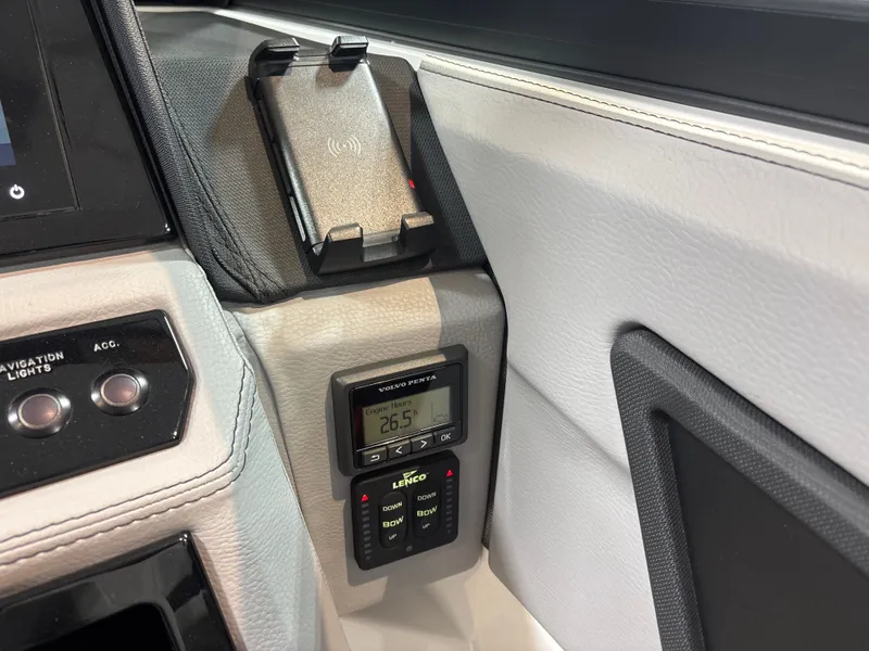 Slide: The Image of Cobalt R8 2023 - 18