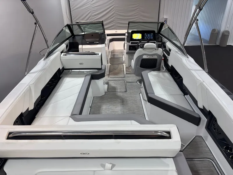 Slide: The Image of Cobalt R8 2023 - 6