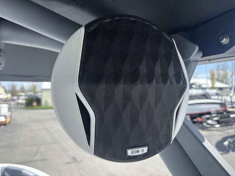 Slide: The Image of Malibu Wakesetter 25 LSV 2024 - 18