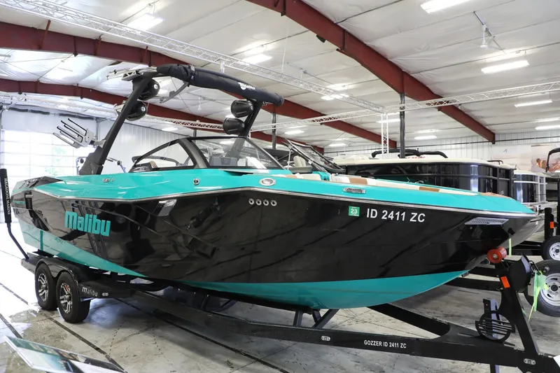 The Image of Malibu 26 LSV 2023 - 1