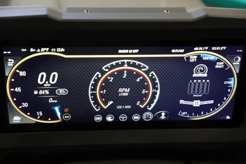 Slide: The Image of Malibu 26 LSV 2023 - 20