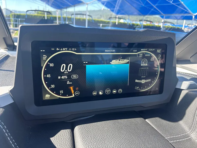 Slide: The Image of Malibu 26 LSV 2024 - 12