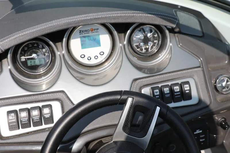 Slide: The Image of Monterey 218 Surf 2018 - 11