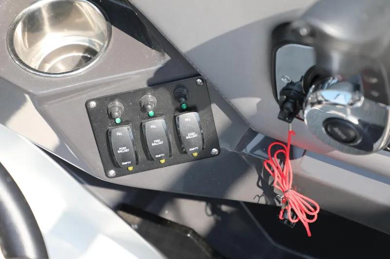 Slide: The Image of Monterey 218 Surf 2018 - 13