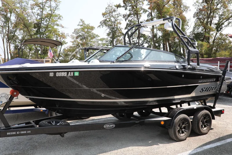 Slide: The Image of Monterey 218 Surf 2018 - 2