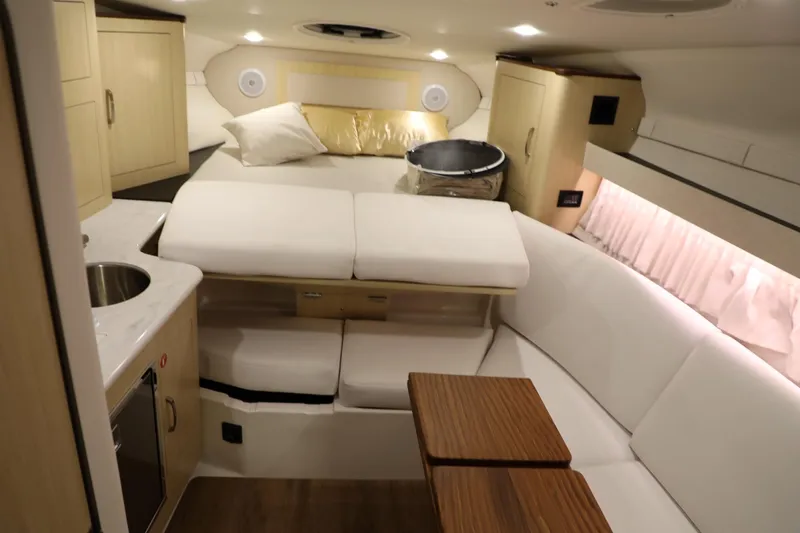 Slide: The Image of Regal 33 Express 2024 - 20