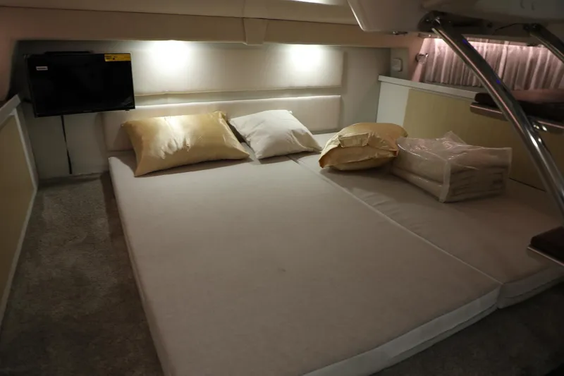 Slide: The Image of Regal 33 Express 2024 - 22