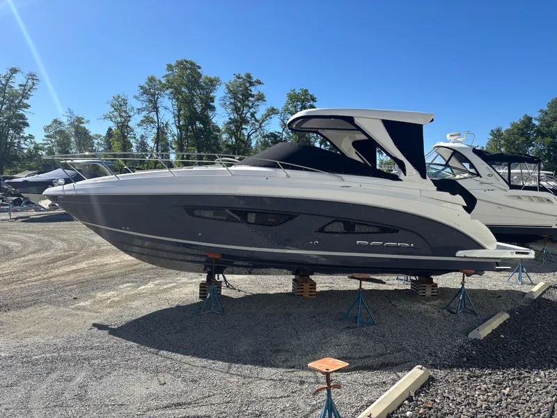 Slide: The Image of Regal 33 Express 2024 - 3