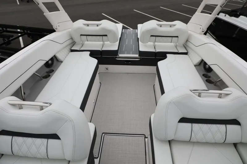 Slide: The Image of Regal LS6 2024 - 11