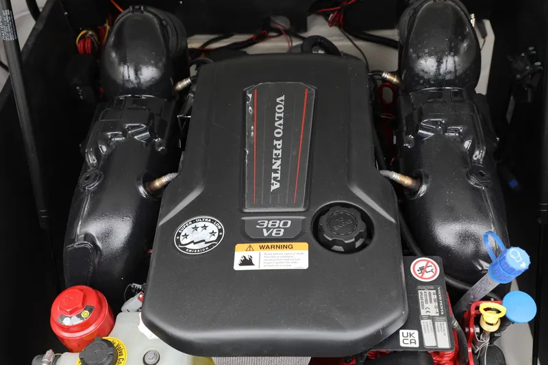 Slide: The Image of Regal LS6 2024 - 18