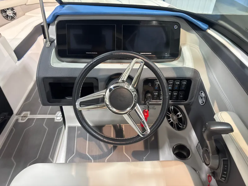 Slide: The Image of Regal LS6 2023 - 15