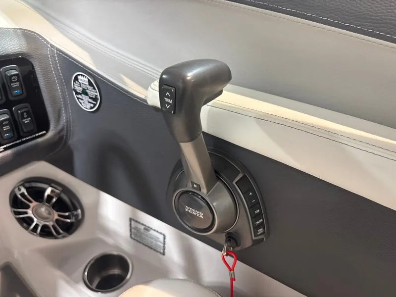 Slide: The Image of Regal LS6 2023 - 17