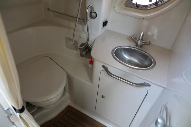 Slide: The Image of Sea Ray 330 Sundancer 2008 - 11