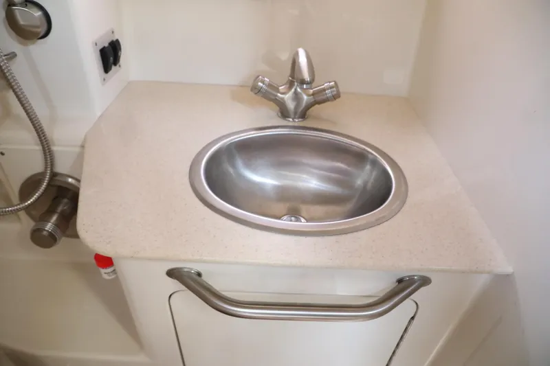 Slide: The Image of Sea Ray 330 Sundancer 2008 - 12