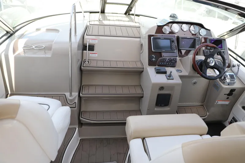 Slide: The Image of Sea Ray 330 Sundancer 2008 - 16