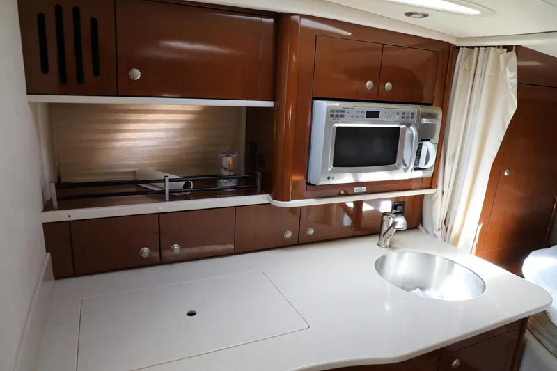 Slide: The Image of Sea Ray 330 Sundancer 2008 - 27