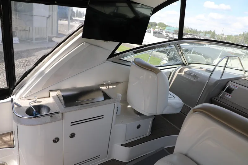 Slide: The Image of Sea Ray 330 Sundancer 2008 - 7