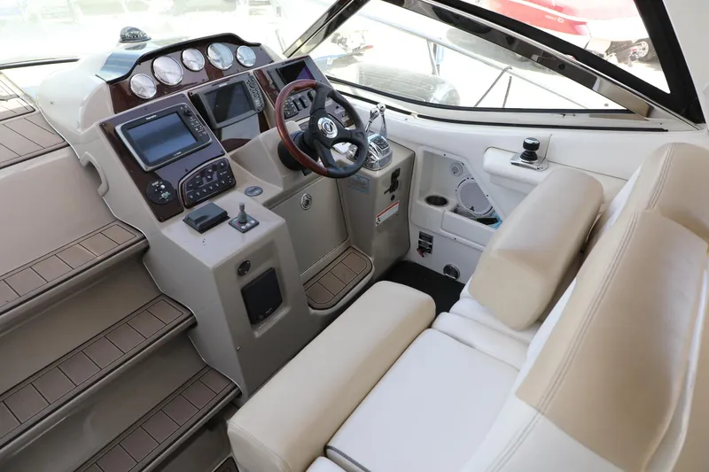 Slide: The Image of Sea Ray 330 Sundancer 2008 - 8