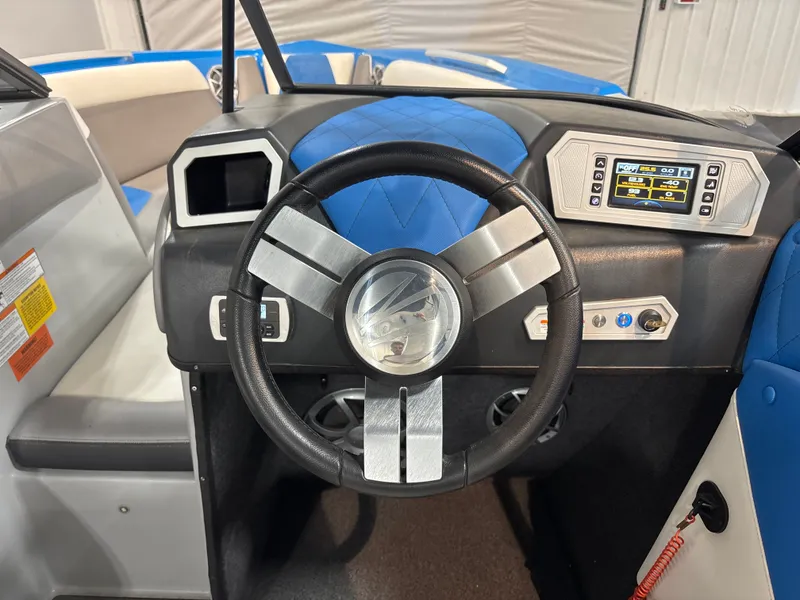 Slide: The Image of Tige R23 2017 - 14