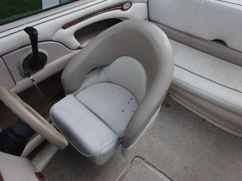 Slide: The Image of Sea Ray 200 Bow Rider 2003 - 12