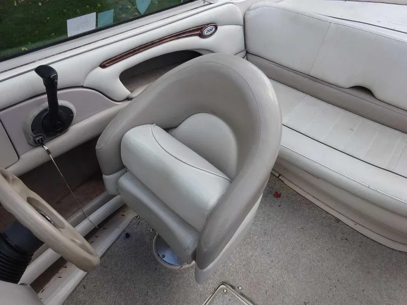 Slide: The Image of Sea Ray 200 Bow Rider 2003 - 58