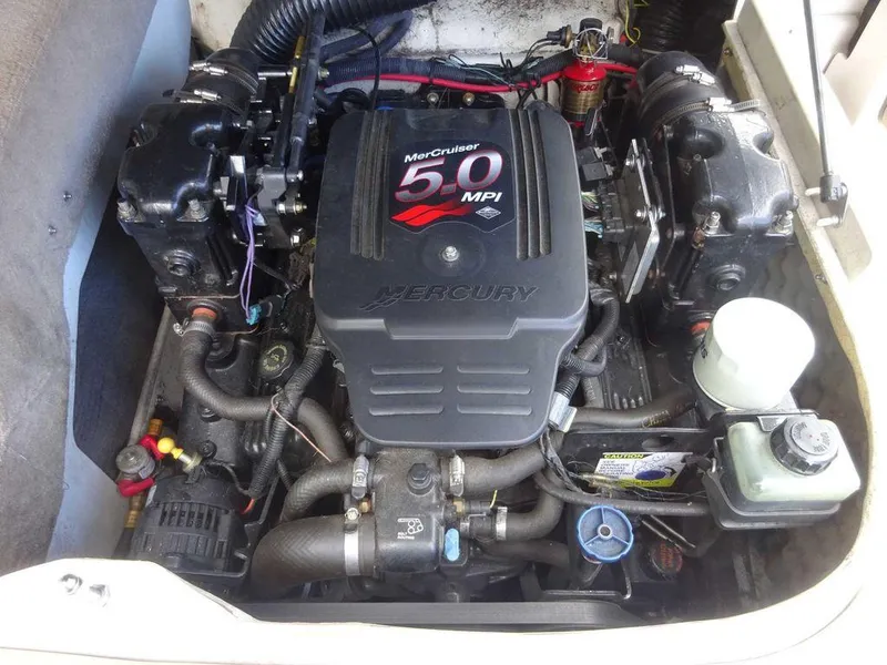 Slide: The Image of Sea Ray 200 Bow Rider 2003 - 67