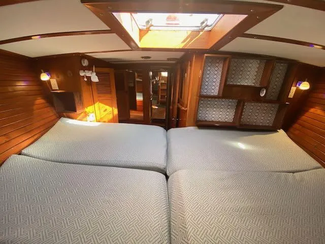 Slide: The Image of Transpacific Marine Transpac 49 MKII 1980 - 28