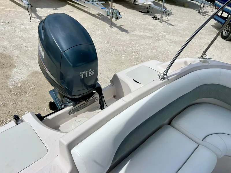 Slide: The Image of 2002 Hurricane 194 boat with Yamaha 115 outboard motor. - 9