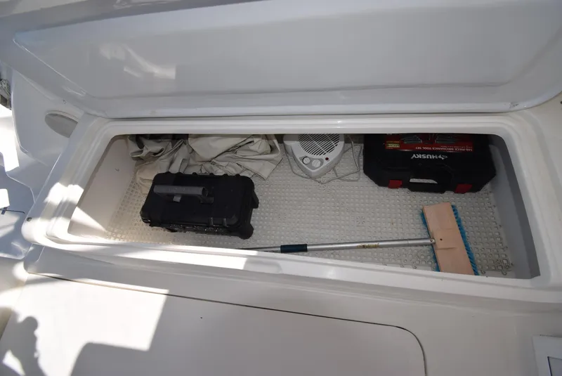 Slide: The Image of Custom SeaTek 36 Express 2008 - 66