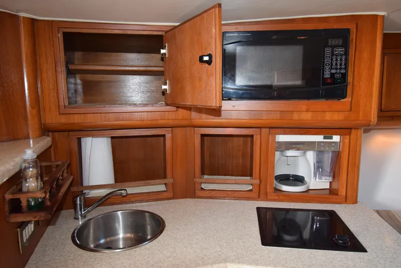 Slide: The Image of Custom SeaTek 36 Express 2008 - 77