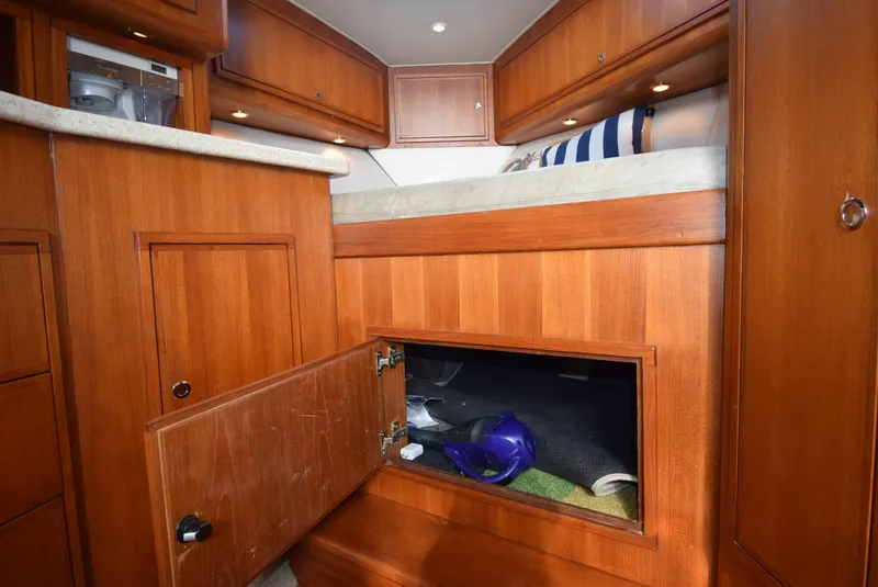 Slide: The Image of Custom SeaTek 36 Express 2008 - 79