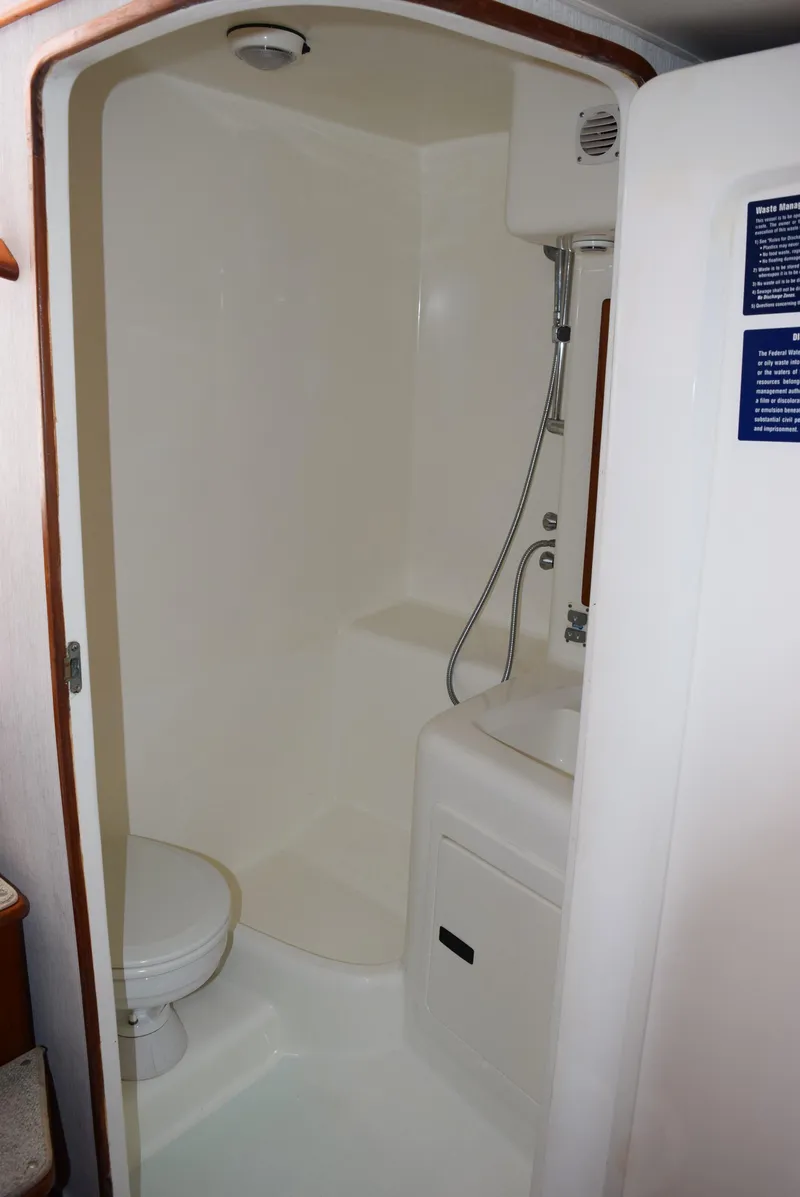 Slide: The Image of Custom SeaTek 36 Express 2008 - 84