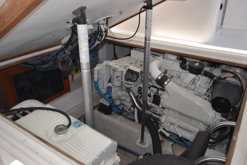 Slide: The Image of Custom SeaTek 36 Express 2008 - 89