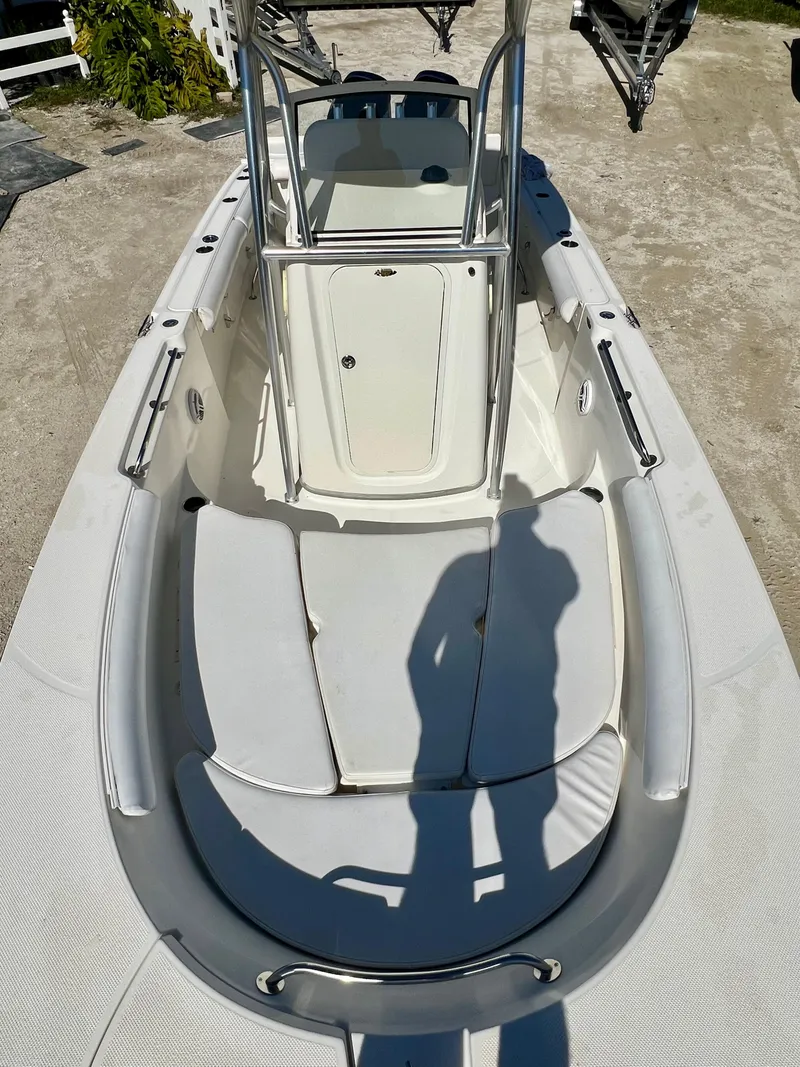 Slide: The Image of 2008 Trophy 2503 boat with white interior and seating. - 25