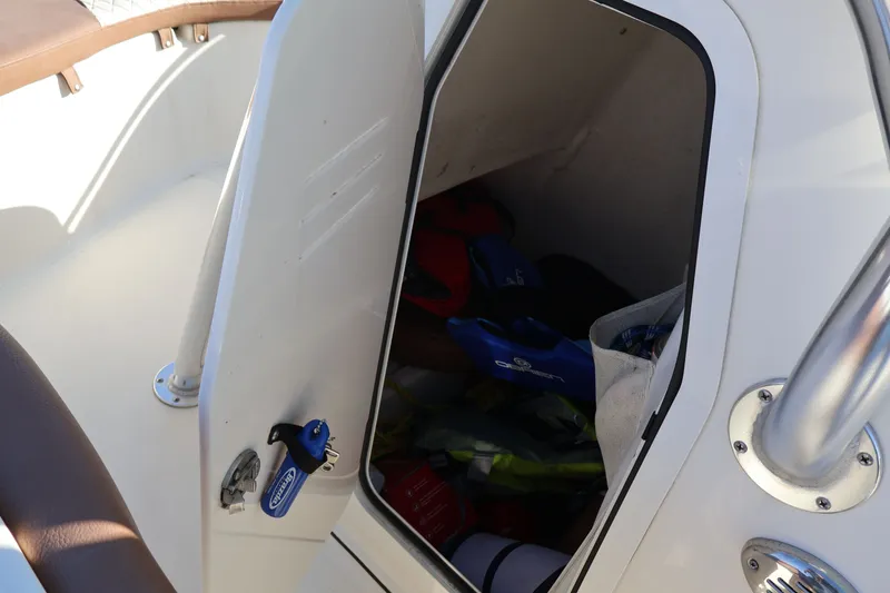 Slide: The Image of Pioneer 202 Islander 2023 - 7