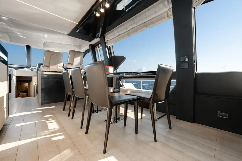 Slide: The Image of Azimut 72 Flybridge 2020 - 21