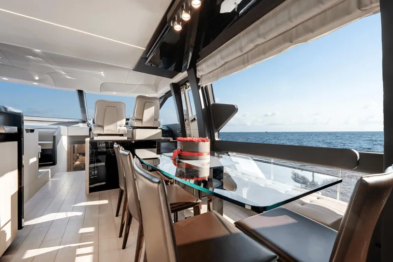 Slide: The Image of Azimut 72 Flybridge 2020 - 22