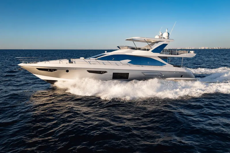 Slide: The Image of Azimut 72 Flybridge 2020 - 3