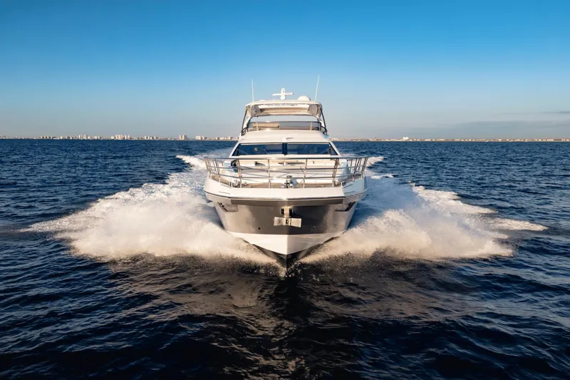 Slide: The Image of Azimut 72 Flybridge 2020 - 6