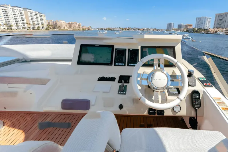 Slide: The Image of Azimut 72 Flybridge 2020 - 77