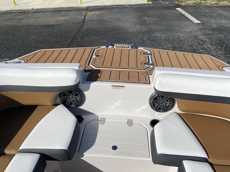 Slide: The Image of Starcraft SVX 211 OB CC 2024 - 9